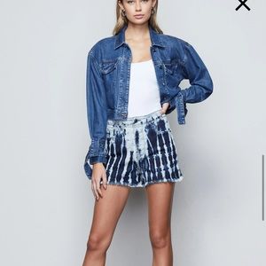 Good American Bombshell shorts
